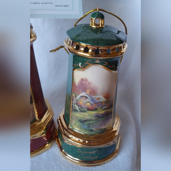 5th Issue Thomas Kinkade's Lighthouse Seaside Reflections Classic Ornaments - Picture 3 of 6